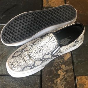 Imitation snake skin Vans